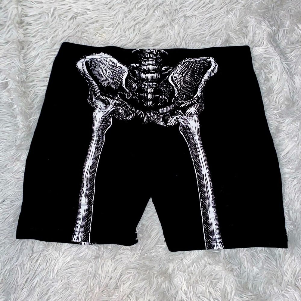Dollskill skeleton short